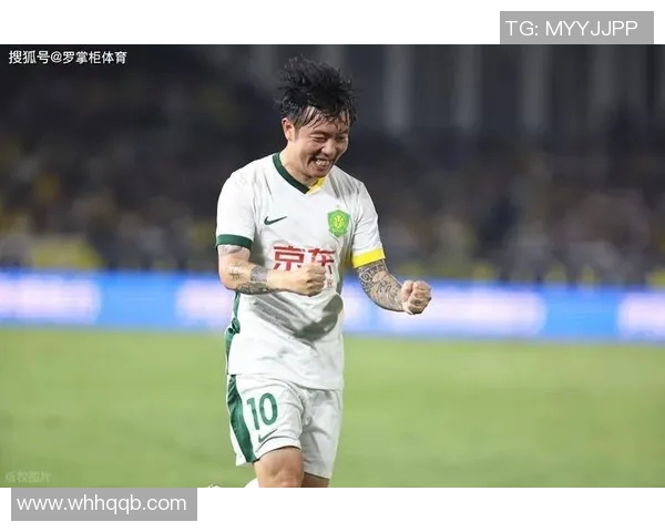 足球明星龅牙的身份揭秘他在球场上的表现令人瞩目