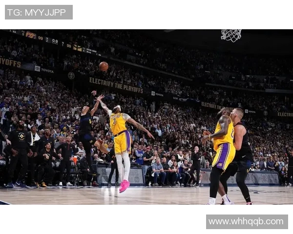 2021年NBA勇士与太阳激战回顾两队精彩对决与球星表现分析