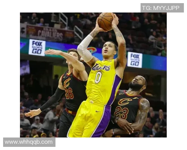 凯尔库兹马的篮球之路与个人成长探索 凯尔库兹马的篮球之路与个人成长探索