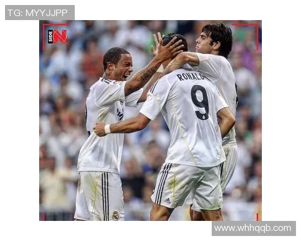 京城对决枥木球队激情碰撞展现足球魅力与实力较量 京城对决枥木球队激情碰撞展现足球魅力与实力较量