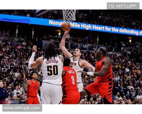 掘金与开拓者激战正酣精彩直播尽在眼前不容错过